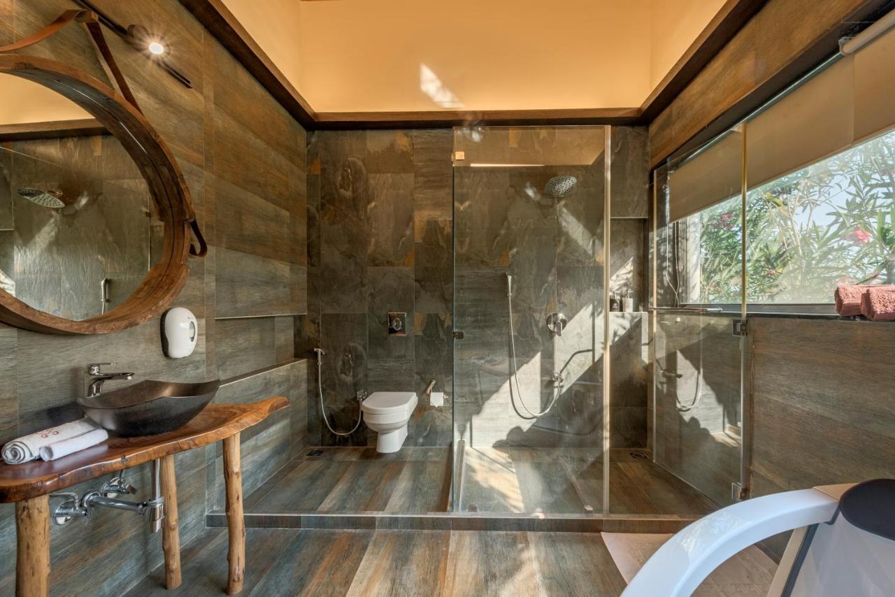 Saffronstays Althea - 4 Brd Veg Only Villa In Pawna With Jacuzzi In Every Room 로나발라 외부 사진